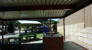 Acclaim Kingsway Tourist Park - Accommodation Nelson Bay 4