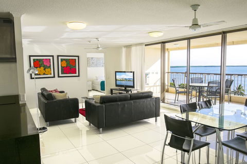 Cairns Aquarius - Accommodation Nelson Bay 6