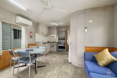 Cowes Caravan Park - Accommodation Nelson Bay 2