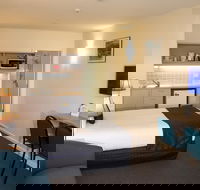 Shoreline Hotel - Accommodation Nelson Bay