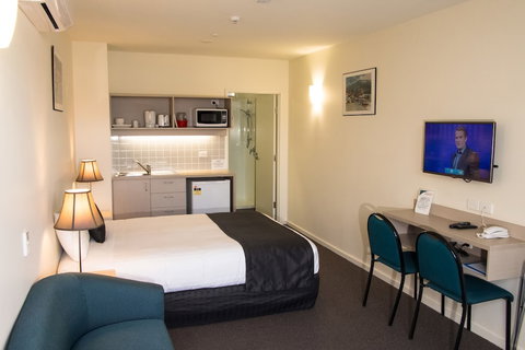 Shoreline Hotel - Accommodation Nelson Bay 0