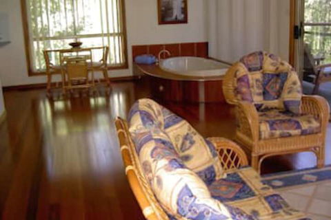 Bewong River Retreat - Nelson Bay Accommodation.com 2