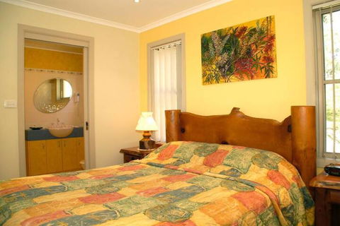 Bewong River Retreat - Nelson Bay Accommodation.com 1