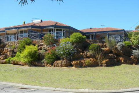 Albany Holiday House - Accommodation Nelson Bay 0