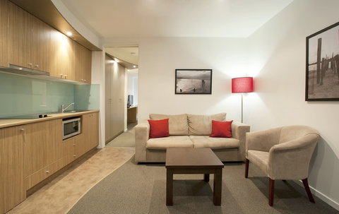 The Waves Apartments - Accommodation Nelson Bay 6