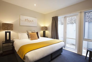 BOUTIQUE STAYS - Roxys Place - Accommodation Nelson Bay 0