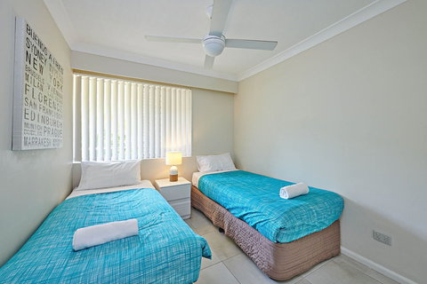 Cabarita Beachfront Apartments - Accommodation Nelson Bay 3