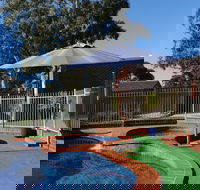 Golden Reef Motor Inn - Accommodation Nelson Bay