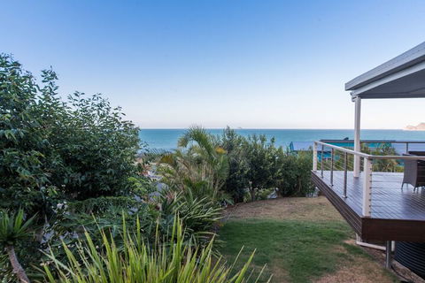Hydeaway Bay Beach House - Accommodation Nelson Bay 2