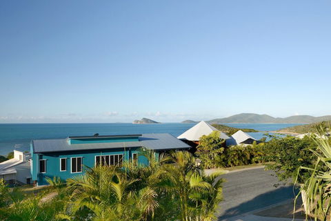 Hydeaway Bay Beach House - Accommodation Nelson Bay 1