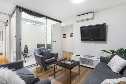 Anchor On Collins - Accommodation Nelson Bay 5