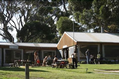 Seal Bay Cottages - Accommodation Nelson Bay 6