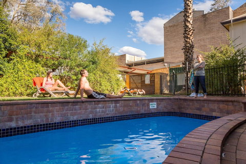 Alice Springs YHA - Hostel - Accommodation Nelson Bay 2