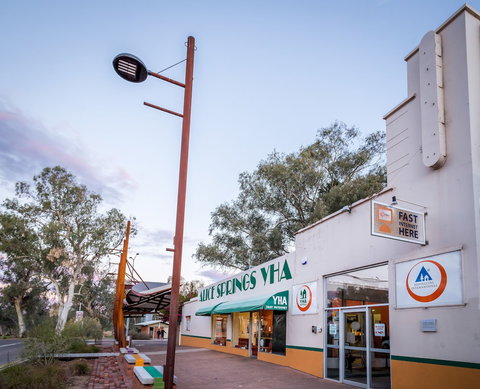 Alice Springs YHA - Hostel - Accommodation Nelson Bay 0