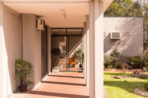 Chadstone Executive Motel - Accommodation Nelson Bay 0