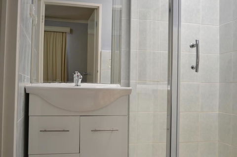 Chadstone Executive Motel - Accommodation Nelson Bay 2