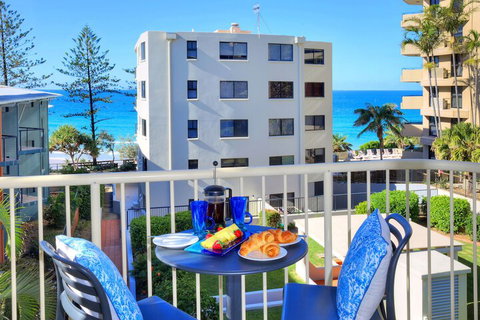 Surf Dance - Accommodation Nelson Bay 7