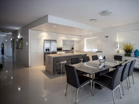 Watermark Apartments - Accommodation Nelson Bay 4