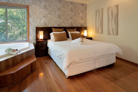 Lake Weyba Cottages - Accommodation Nelson Bay 3