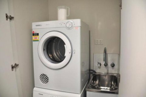 Astra Collins St. Docklands - Accommodation Nelson Bay 4