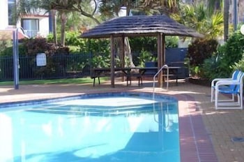 Casablanca Beachfront Holiday Apartments - Accommodation Nelson Bay 3