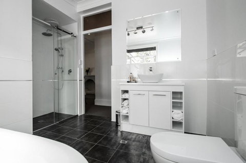 Lanzerac Country Estate - Accommodation Nelson Bay 2