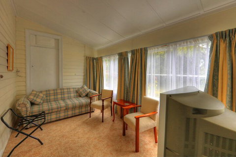 Acacia Bed & Breakfast - Accommodation Nelson Bay 7