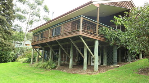 Ravensbourne Escape Cedar Lodge - Accommodation Nelson Bay 2
