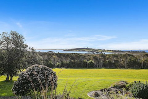Banksia Park Estate - Accommodation Nelson Bay 0