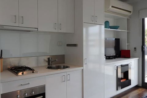 Hiigh Apartments - Accommodation Nelson Bay 2
