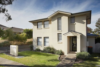 Charlestown Terrace - Accommodation Nelson Bay 1