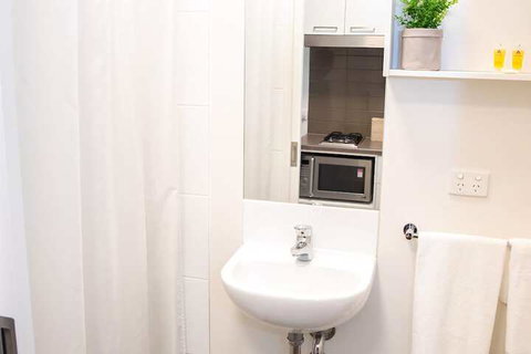 Deakin Residential Services - Accommodation Nelson Bay 2
