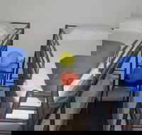 The Black Sparrow - Nelson Bay Accommodation.com