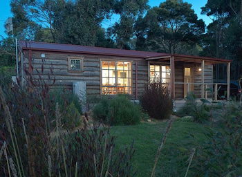Port Bayou Cottage - Accommodation Nelson Bay 0