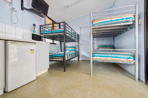 AAOK Lakes Resort & Caravan Park - Accommodation Nelson Bay 2