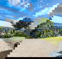 Beachfront Cottages Torquay - Accommodation Nelson Bay
