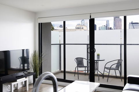 RNR Serviced Apartments North Melbourne - Accommodation Nelson Bay 7