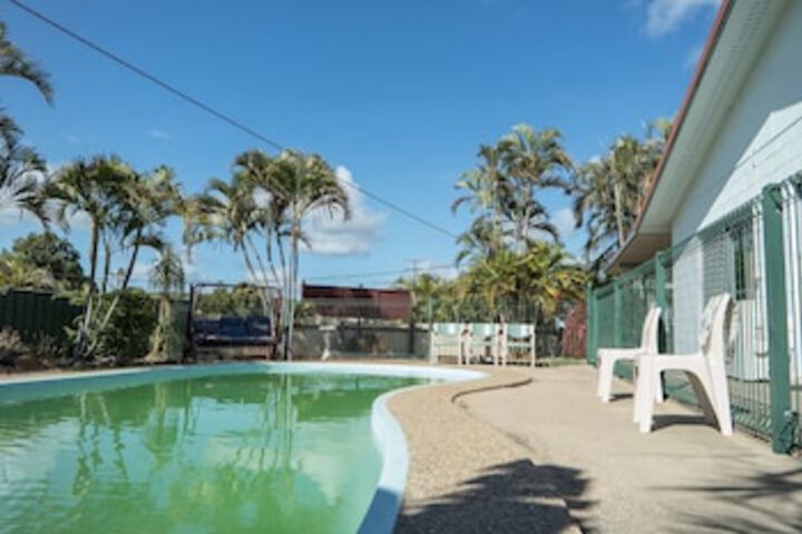 Bluff QLD Accommodation Nelson Bay