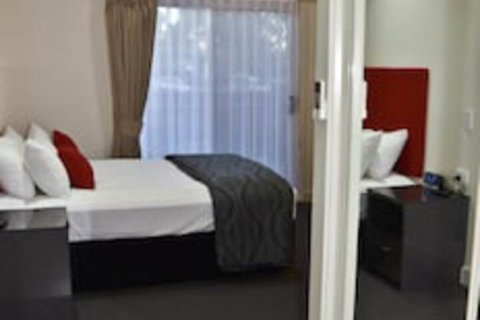 Swagsman Motel Miles - Accommodation Nelson Bay 4