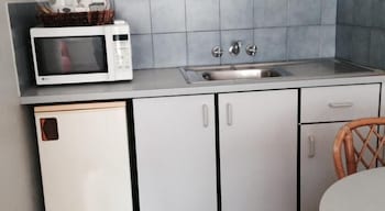 Beach Motel Woolgoolga - Accommodation Nelson Bay 4