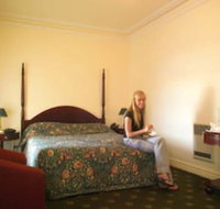 Lucas Hotel - Accommodation Nelson Bay
