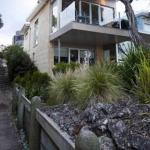 Battery Cove Beach Front Apartment - Accommodation Nelson Bay 0