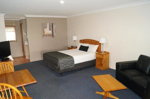 Asters On James Motor Inn - Accommodation Nelson Bay 6