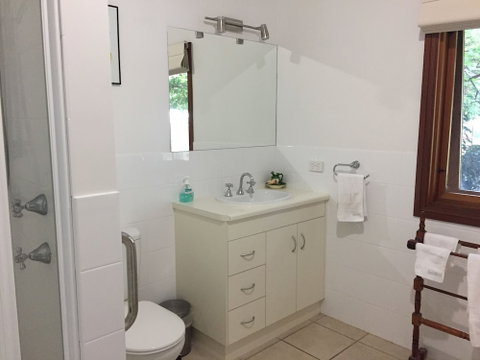 Clarevale Cottage B&B - Accommodation Nelson Bay 3