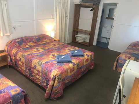 Injune Motel - Accommodation Nelson Bay 3