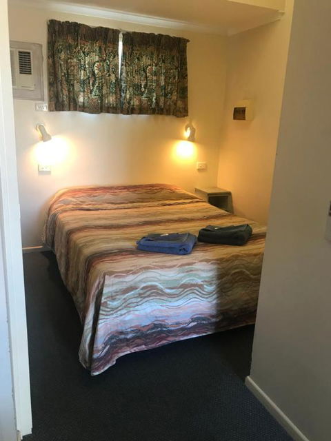 Injune Motel - Accommodation Nelson Bay 5
