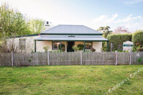 Georgies Cottage - Accommodation Nelson Bay 4