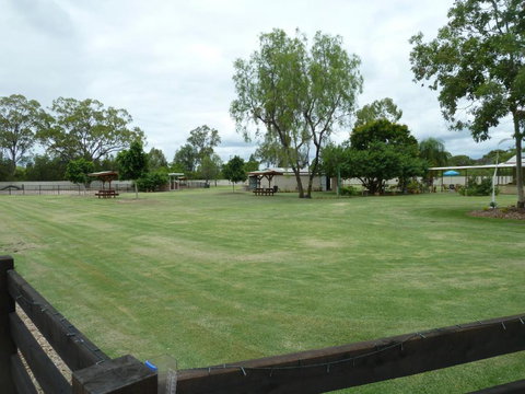 Chinchilla Tourist Park - Accommodation Nelson Bay 4