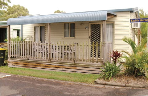 Smugglers Cove Holiday Village - Accommodation Nelson Bay 3
