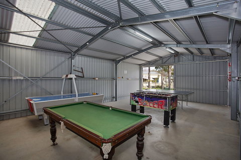 Lake Hamilton Motor Village & Caravan Park - Accommodation Nelson Bay 6